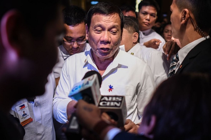 Philippine President Rodrigo Duterte extends an olive branch to Donald Trump